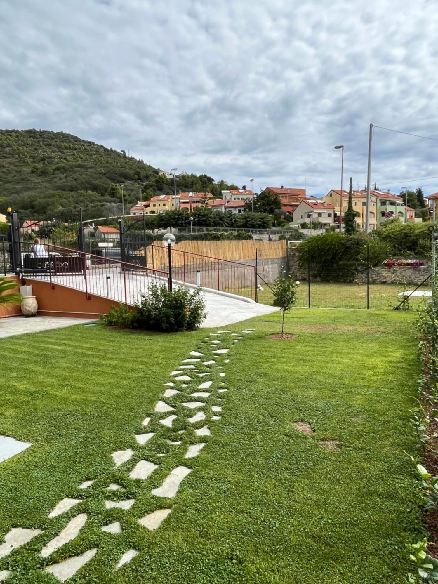 La Casa Del Gallo Pietra Ligure Kültér fotó